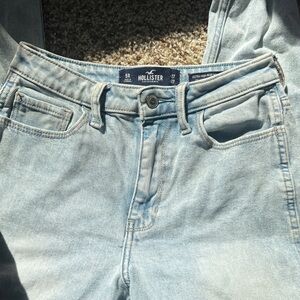 Hollister Vintage Stretch Light Blue High Rise Mom Jeans